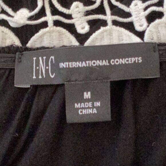INC INTERNATIONAL CONCEPTS MEDIUM TOP BLOUSE OFF SHOULDER LACE DETAIL BLACK - Picture 3 of 7